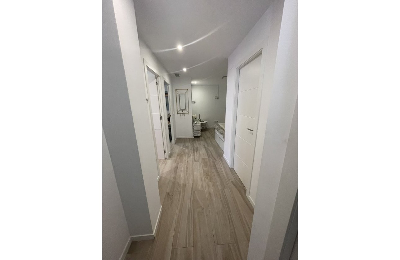 Revente - Villa -
Cabo Roig - Costa Blanca