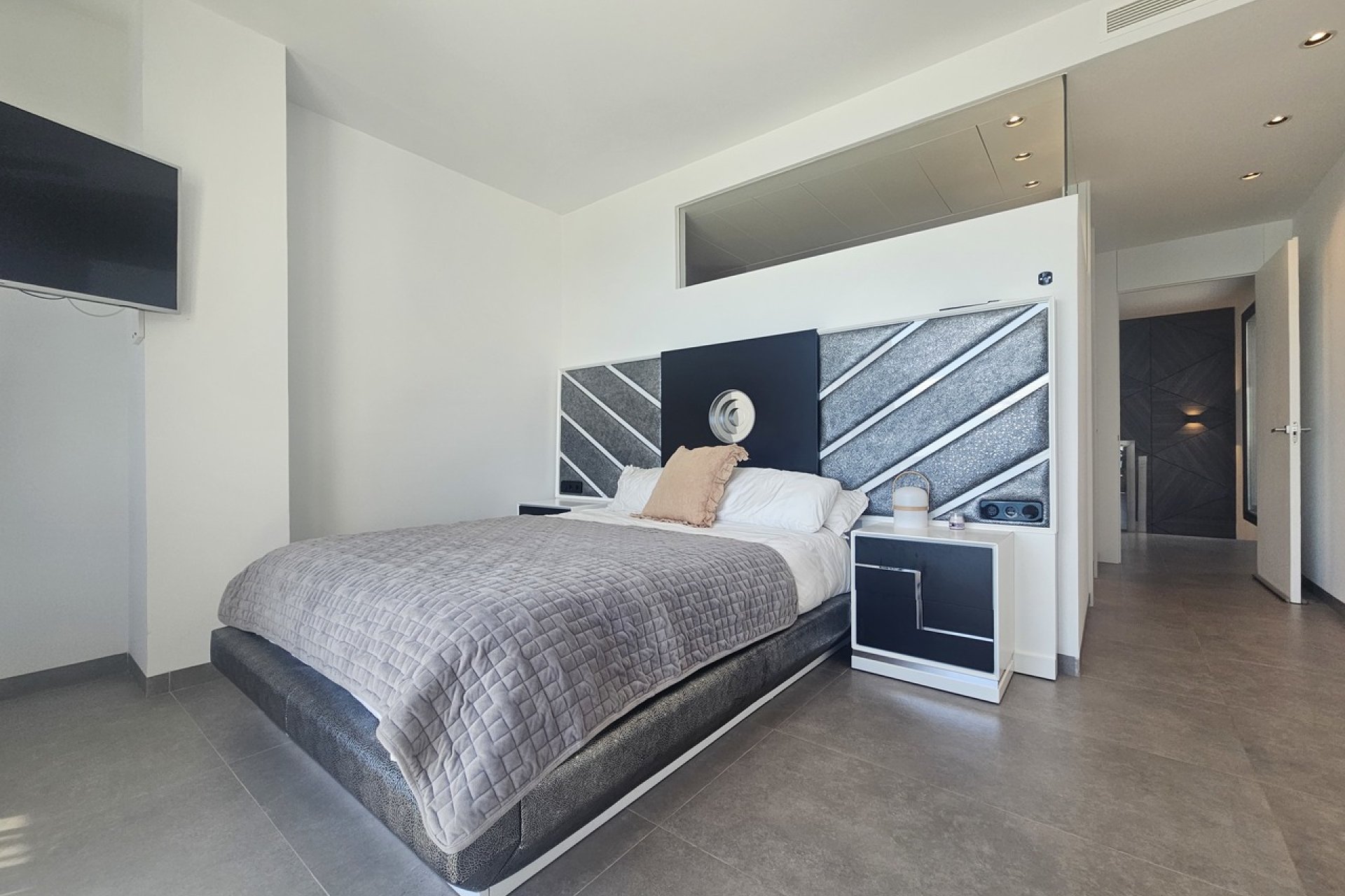 Revente - Villa -
Cabo Roig - Costa Blanca