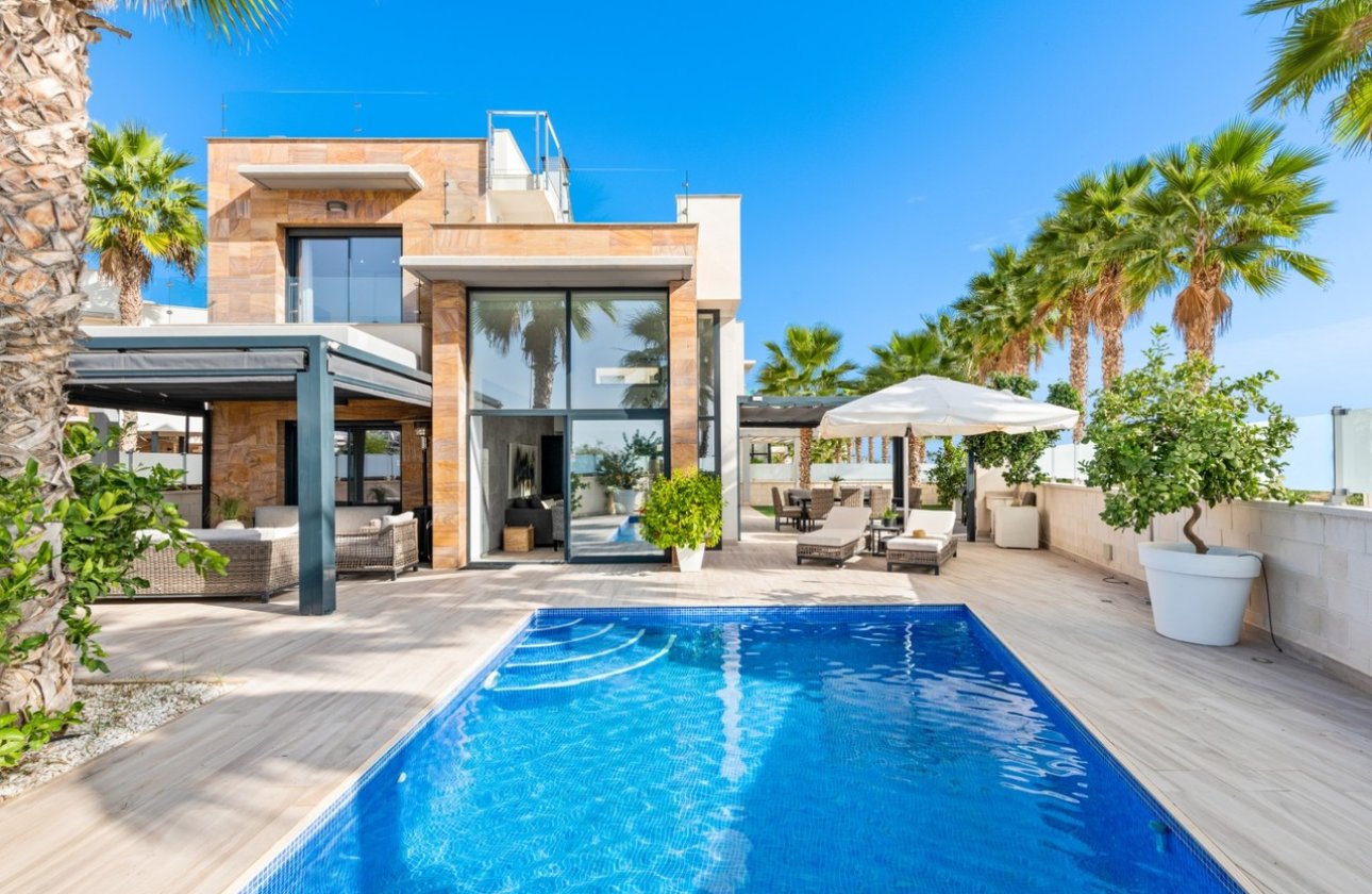 Revente - Villa -
Cabo Roig - Costa Blanca