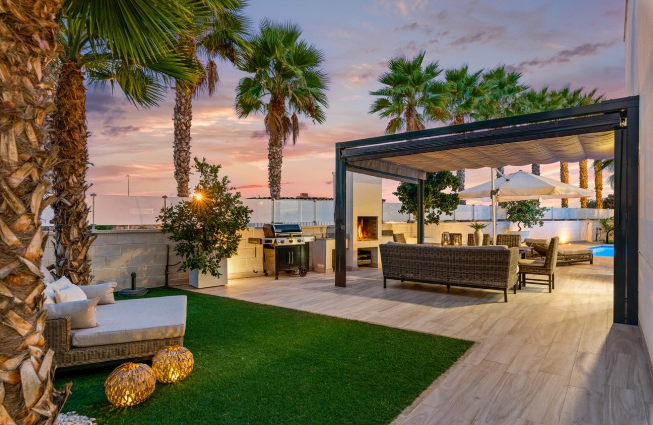 Revente - Villa -
Cabo Roig - Costa Blanca