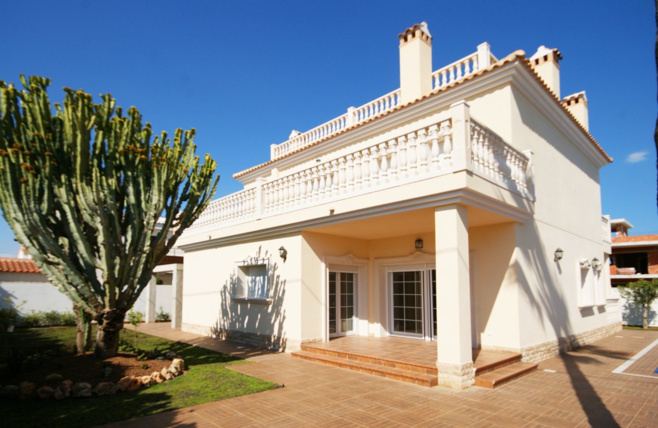 Revente - Villa -
Cabo Roig - Costa Blanca