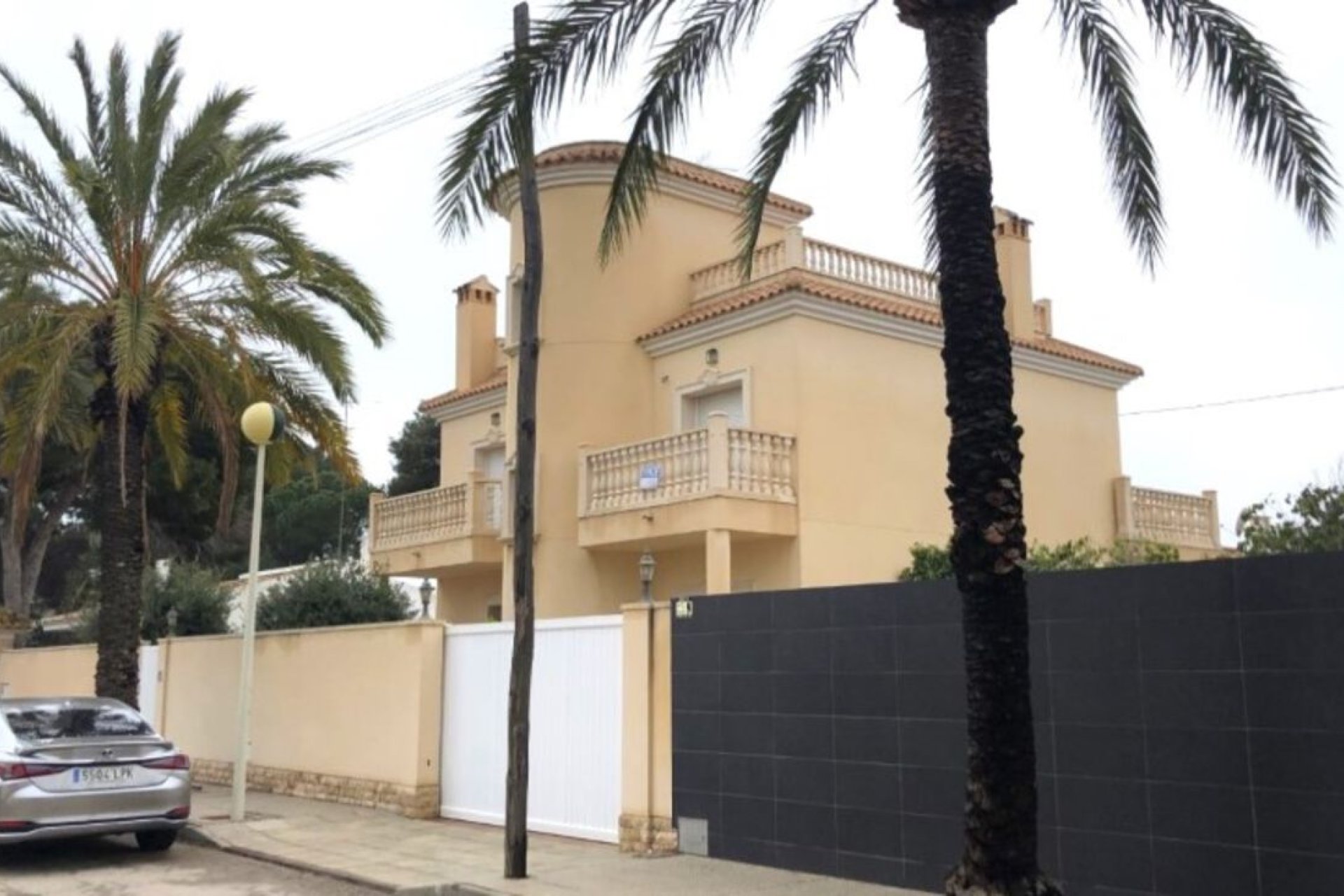 Revente - Villa -
Cabo Roig - Costa Blanca