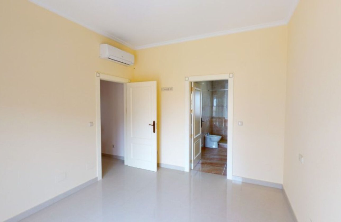 Revente - Villa -
Cabo Roig - Costa Blanca