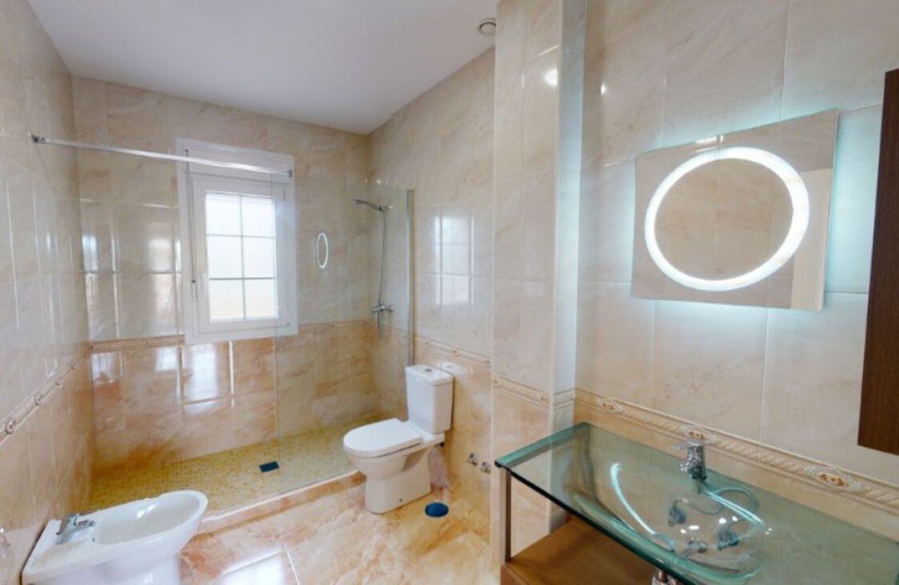 Revente - Villa -
Cabo Roig - Costa Blanca