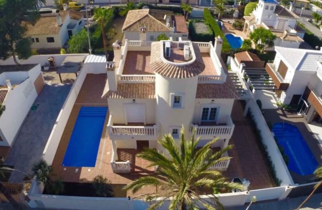 Revente - Villa -
Cabo Roig - Costa Blanca
