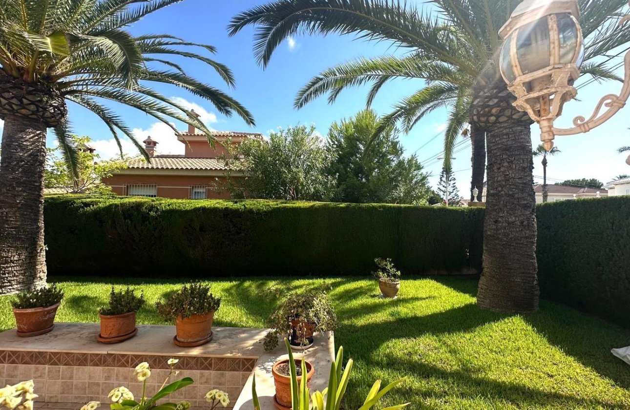 Revente - Villa -
Cabo Roig - Costa Blanca