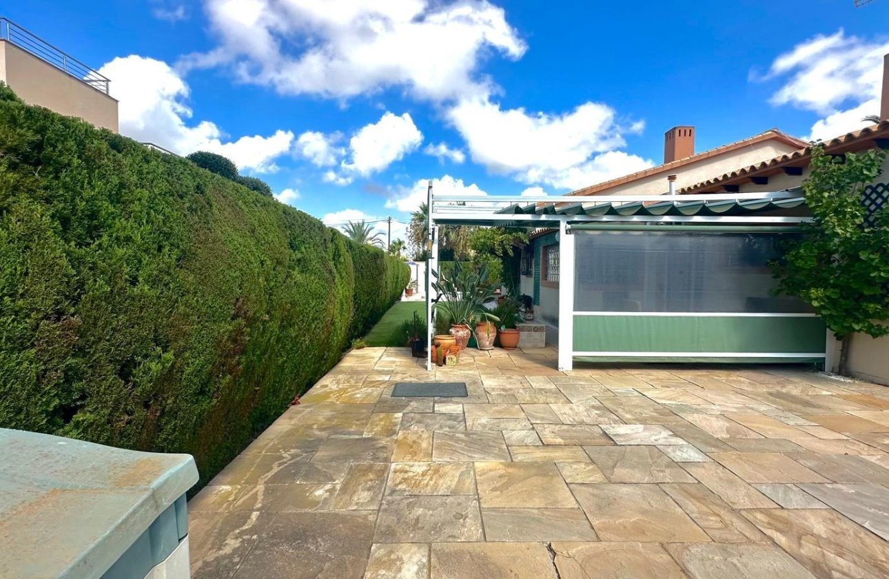 Revente - Villa -
Cabo Roig - Costa Blanca