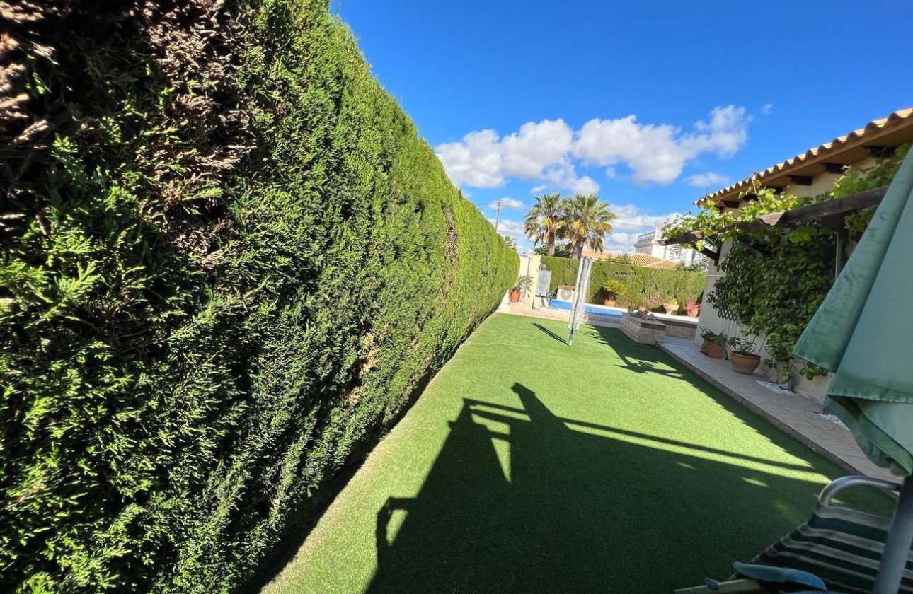 Revente - Villa -
Cabo Roig - Costa Blanca