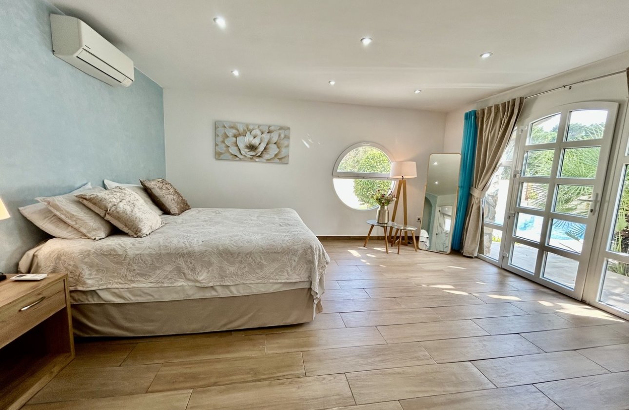 Revente - Villa -
Cabo Roig - Costa Blanca