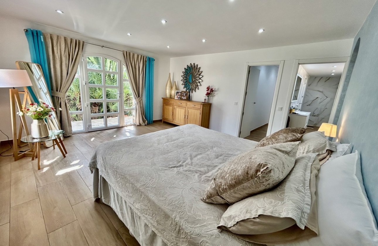 Revente - Villa -
Cabo Roig - Costa Blanca