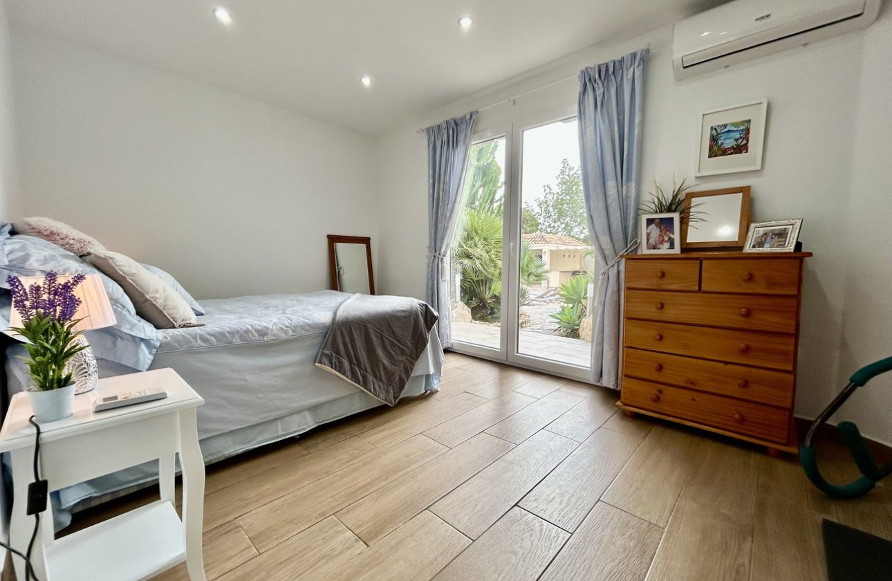 Revente - Villa -
Cabo Roig - Costa Blanca