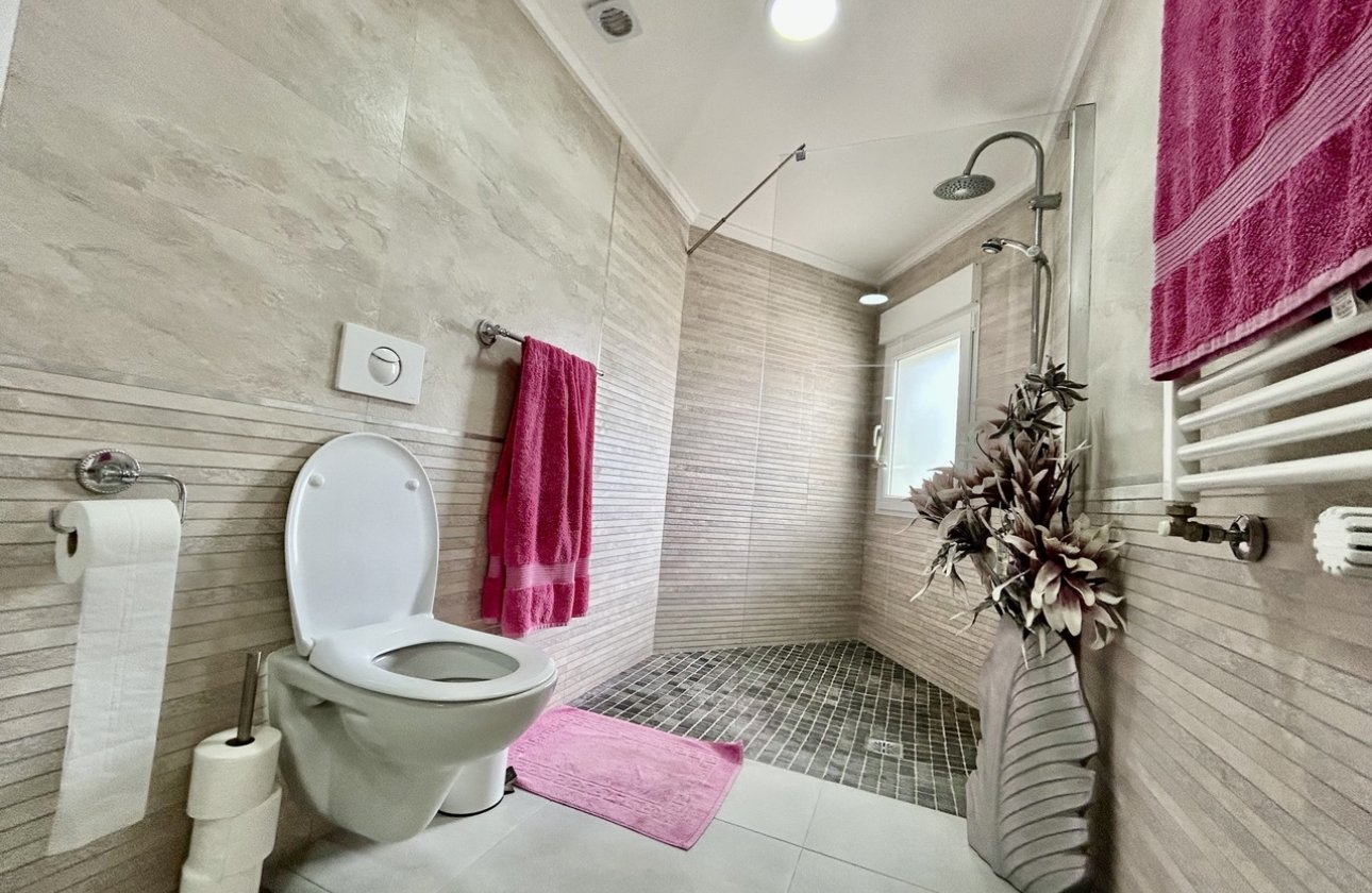 Revente - Villa -
Cabo Roig - Costa Blanca