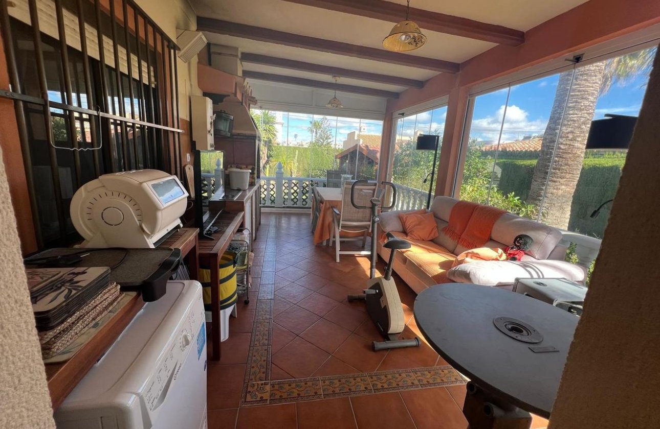 Revente - Villa -
Cabo Roig - Costa Blanca