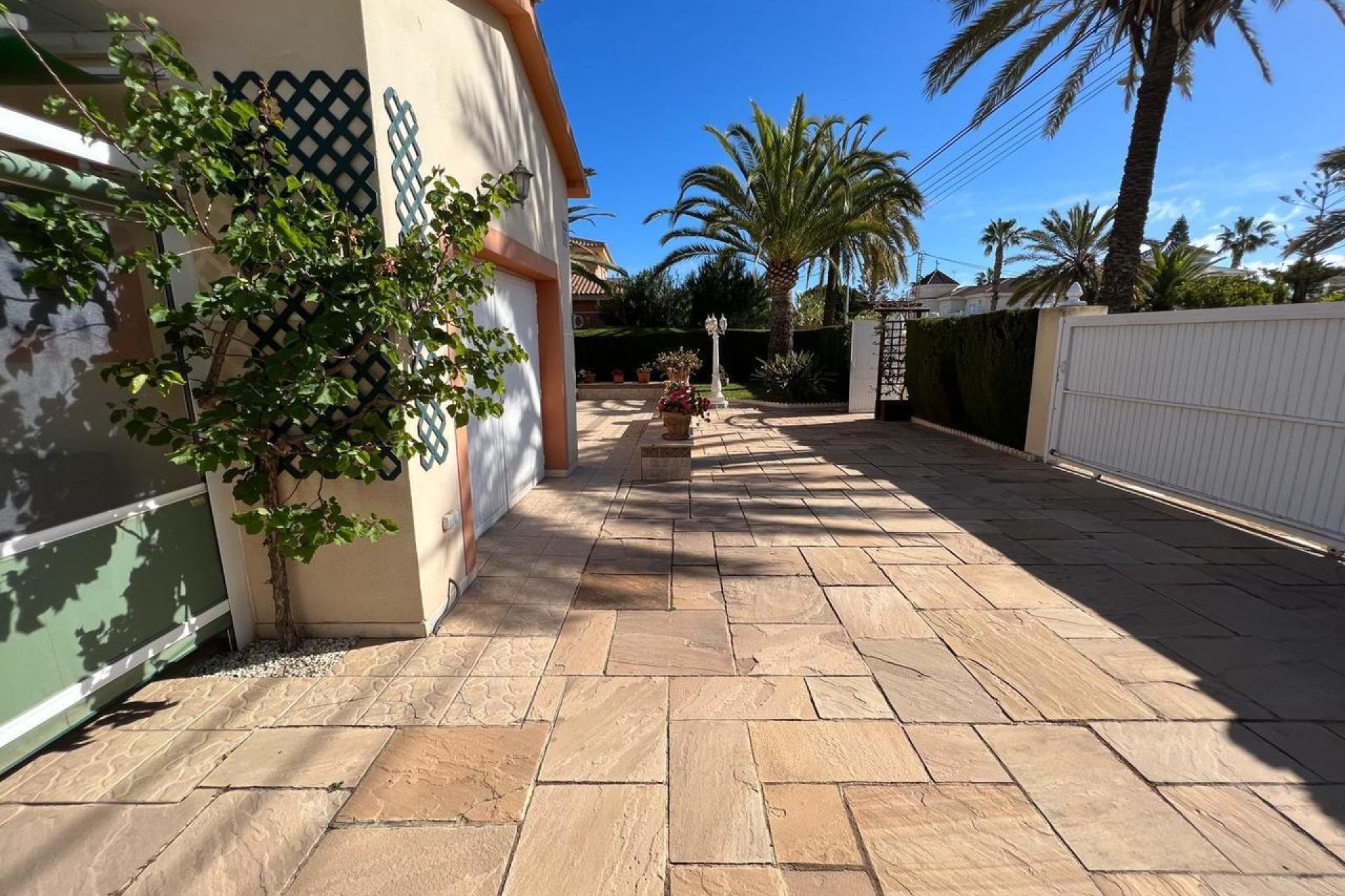 Revente - Villa -
Cabo Roig - Costa Blanca