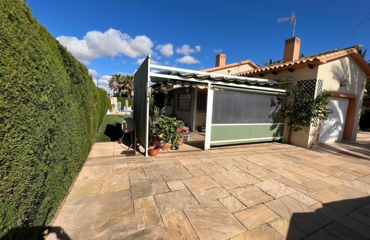 Revente - Villa -
Cabo Roig - Costa Blanca