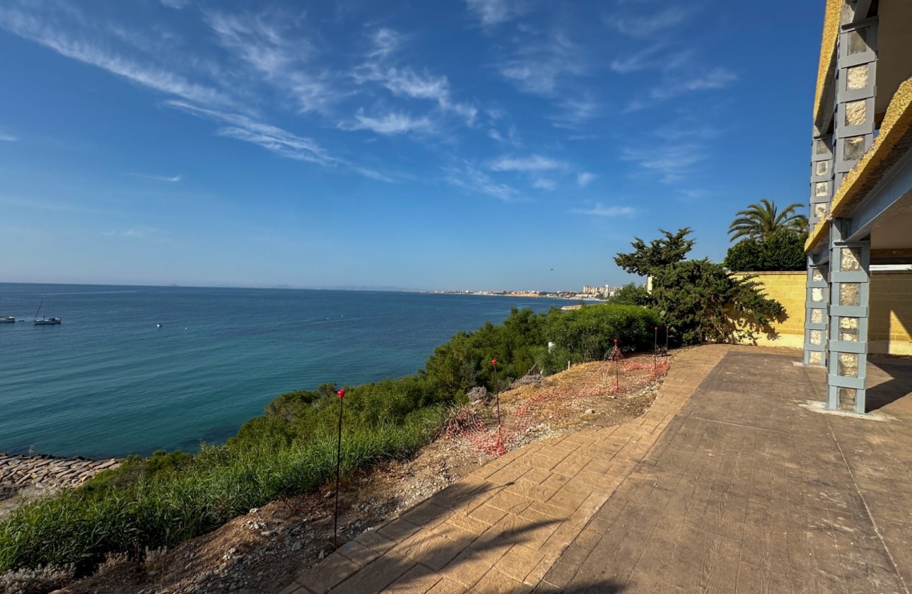 Revente - Villa -
Cabo Roig - Costa Blanca