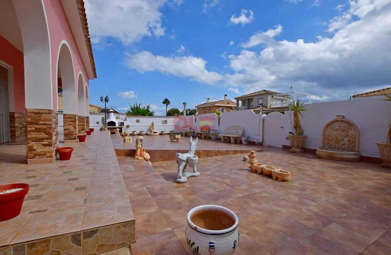 Revente - Villa -
Cabo Roig - Costa Blanca