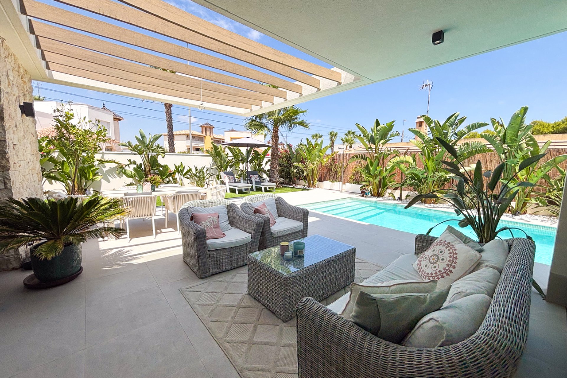 Revente - Villa -
Cabo Roig - Costa Blanca