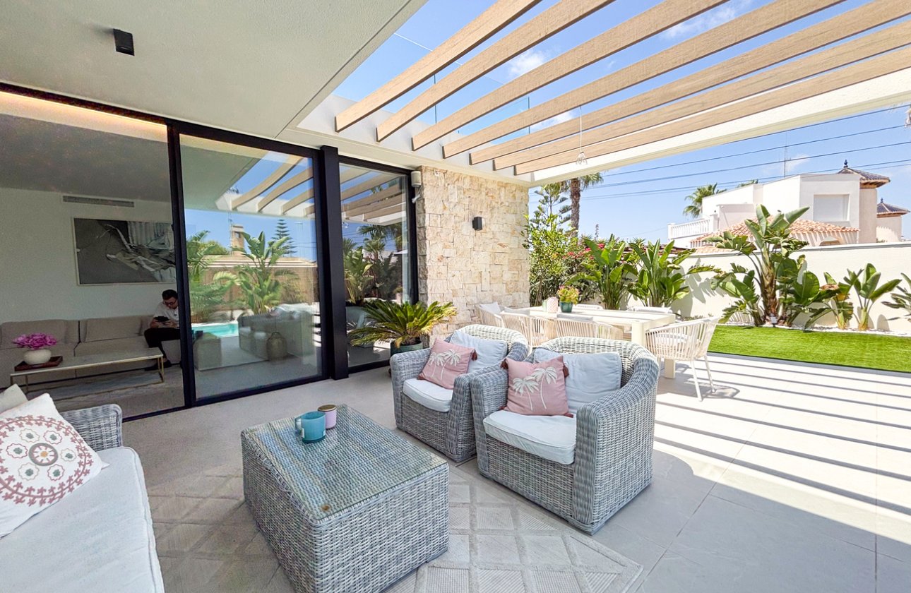 Revente - Villa -
Cabo Roig - Costa Blanca