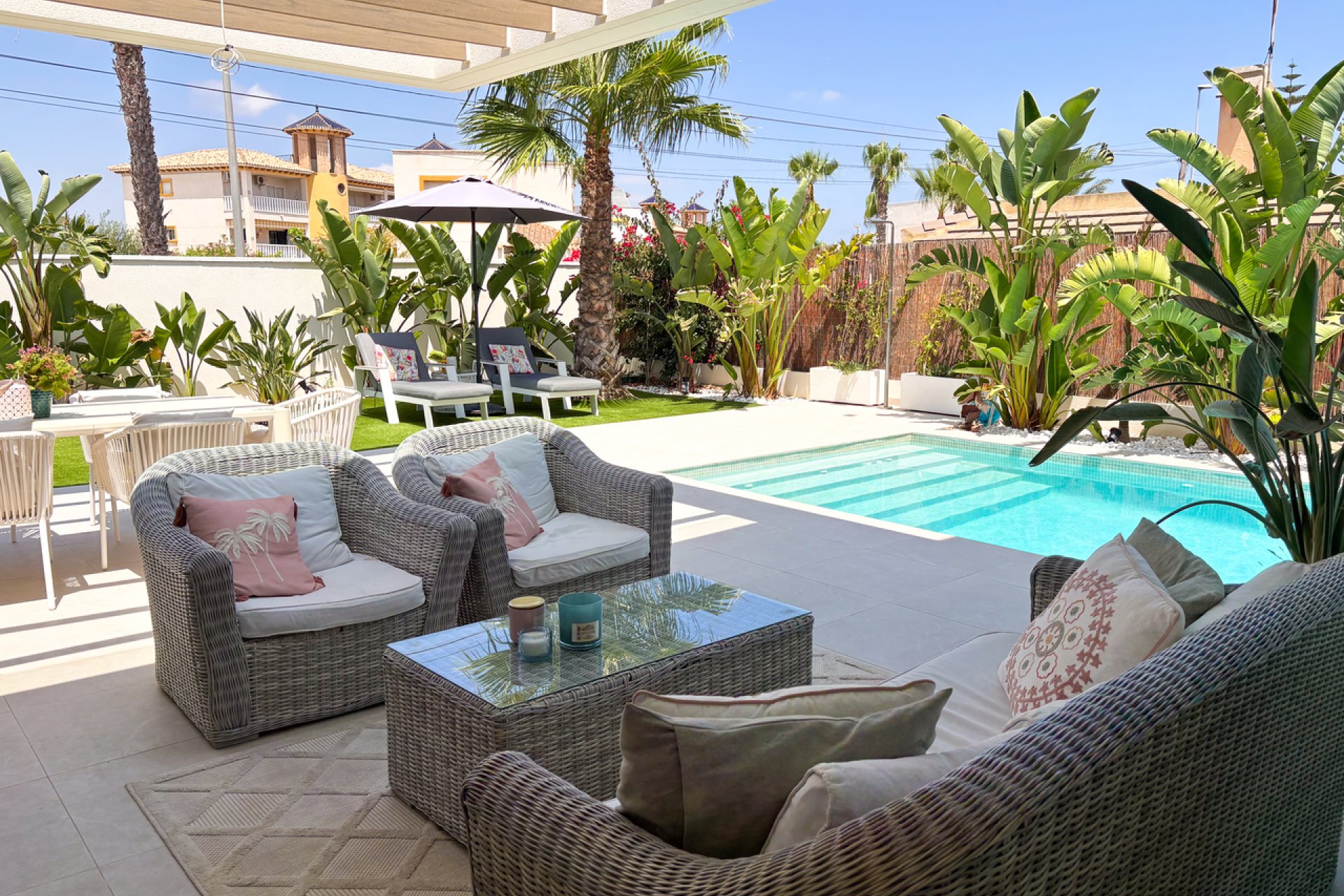 Revente - Villa -
Cabo Roig - Costa Blanca