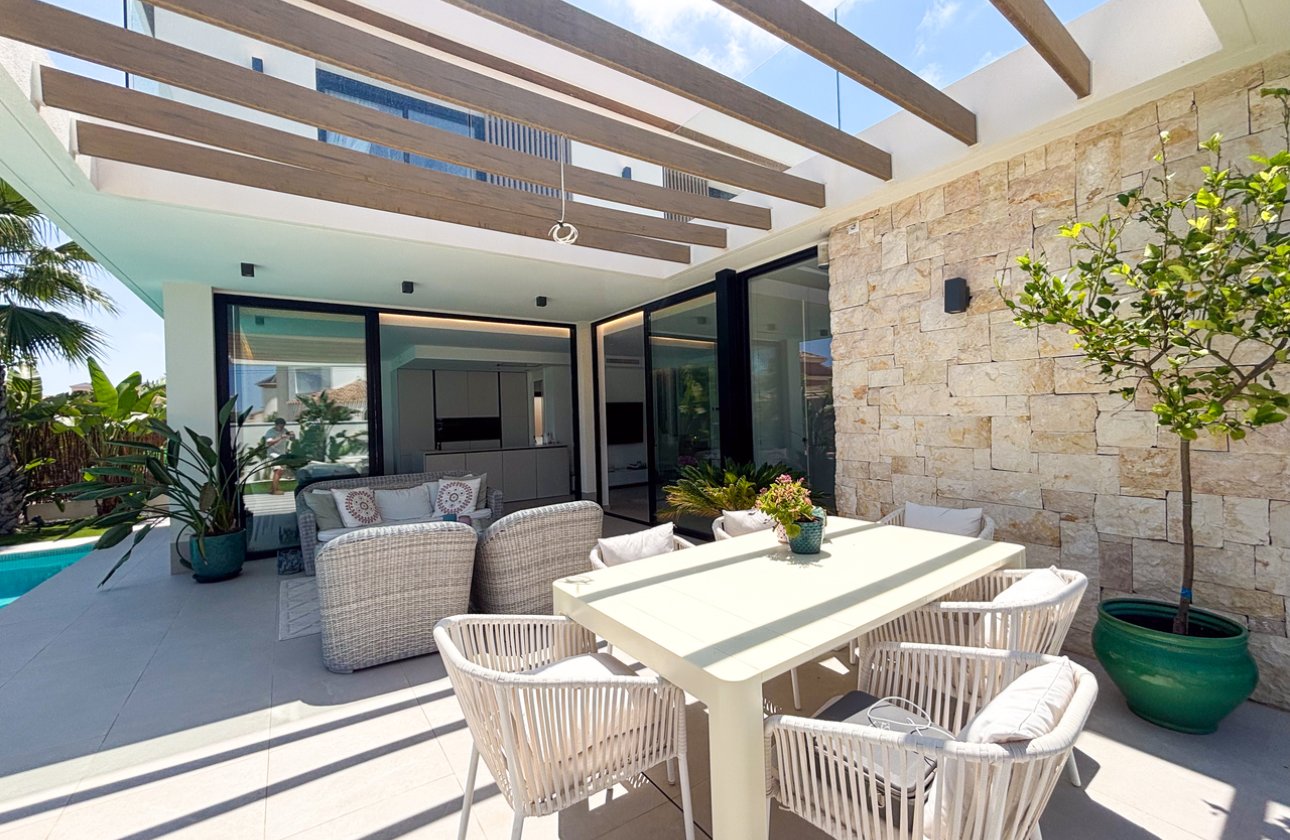 Revente - Villa -
Cabo Roig - Costa Blanca