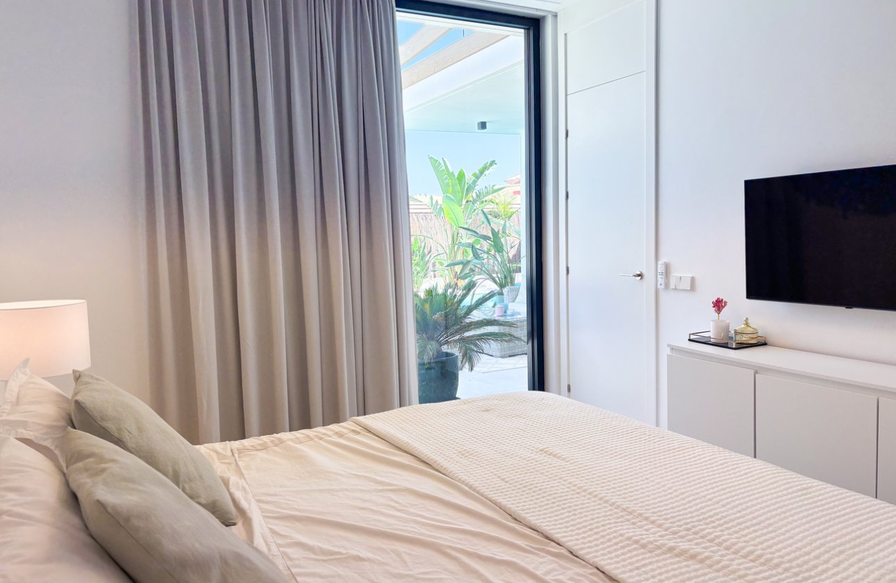 Revente - Villa -
Cabo Roig - Costa Blanca