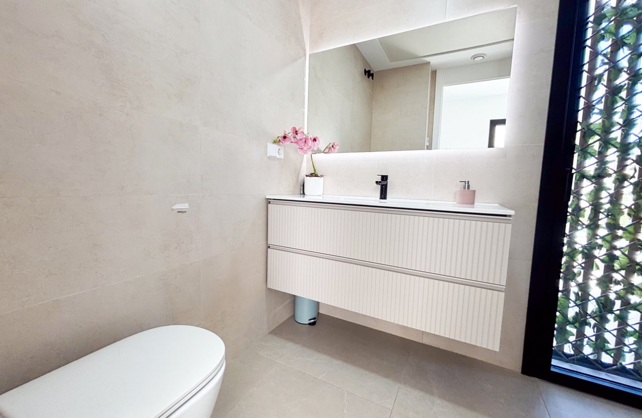 Revente - Villa -
Cabo Roig - Costa Blanca