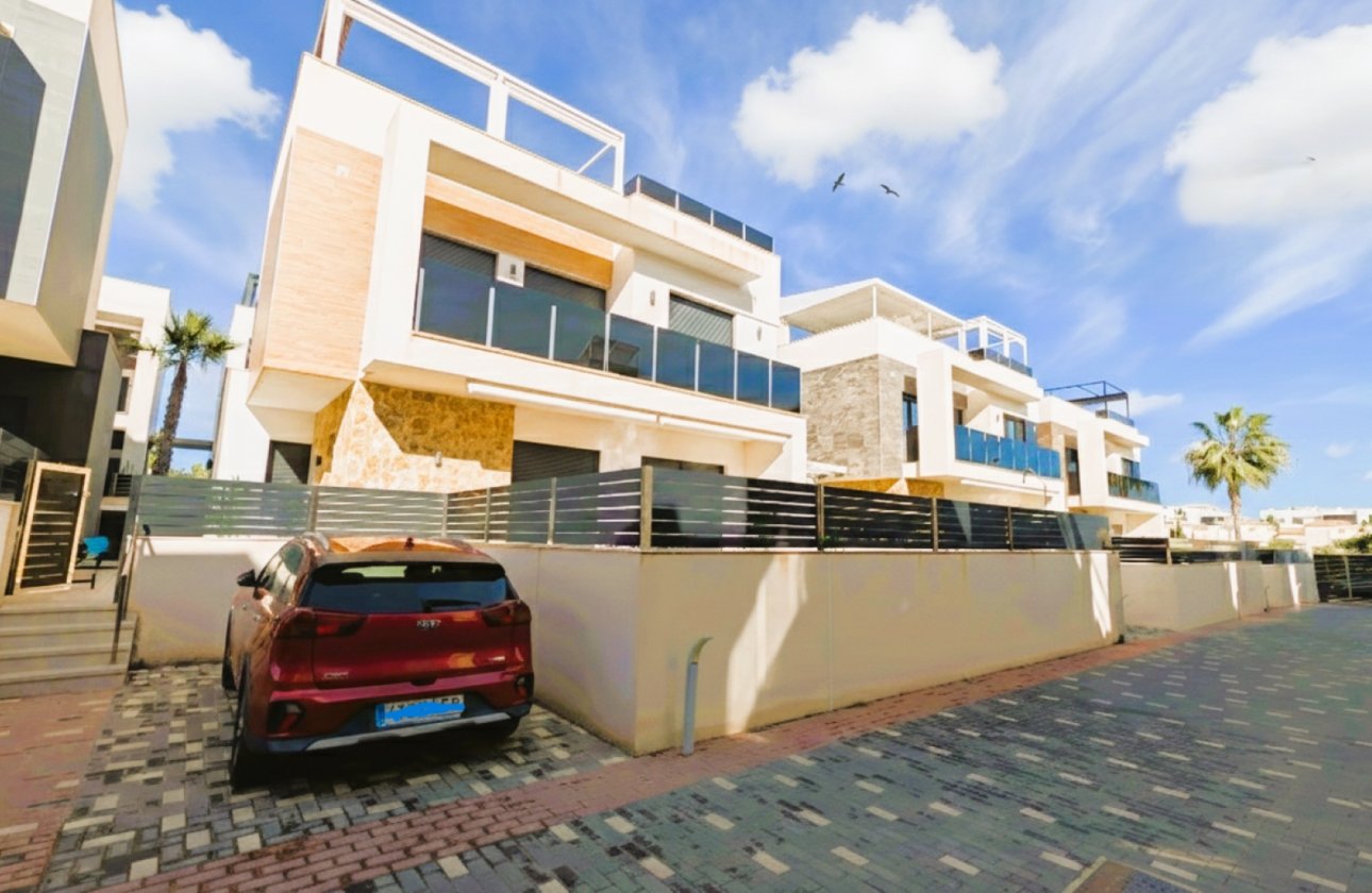 Revente - Villa -
Cabo Roig - Costa Blanca