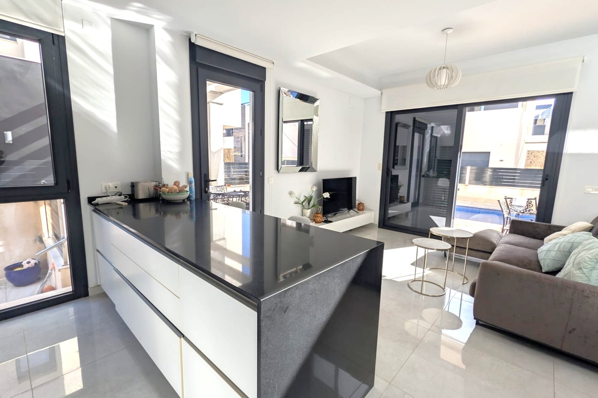 Revente - Villa -
Cabo Roig - Costa Blanca