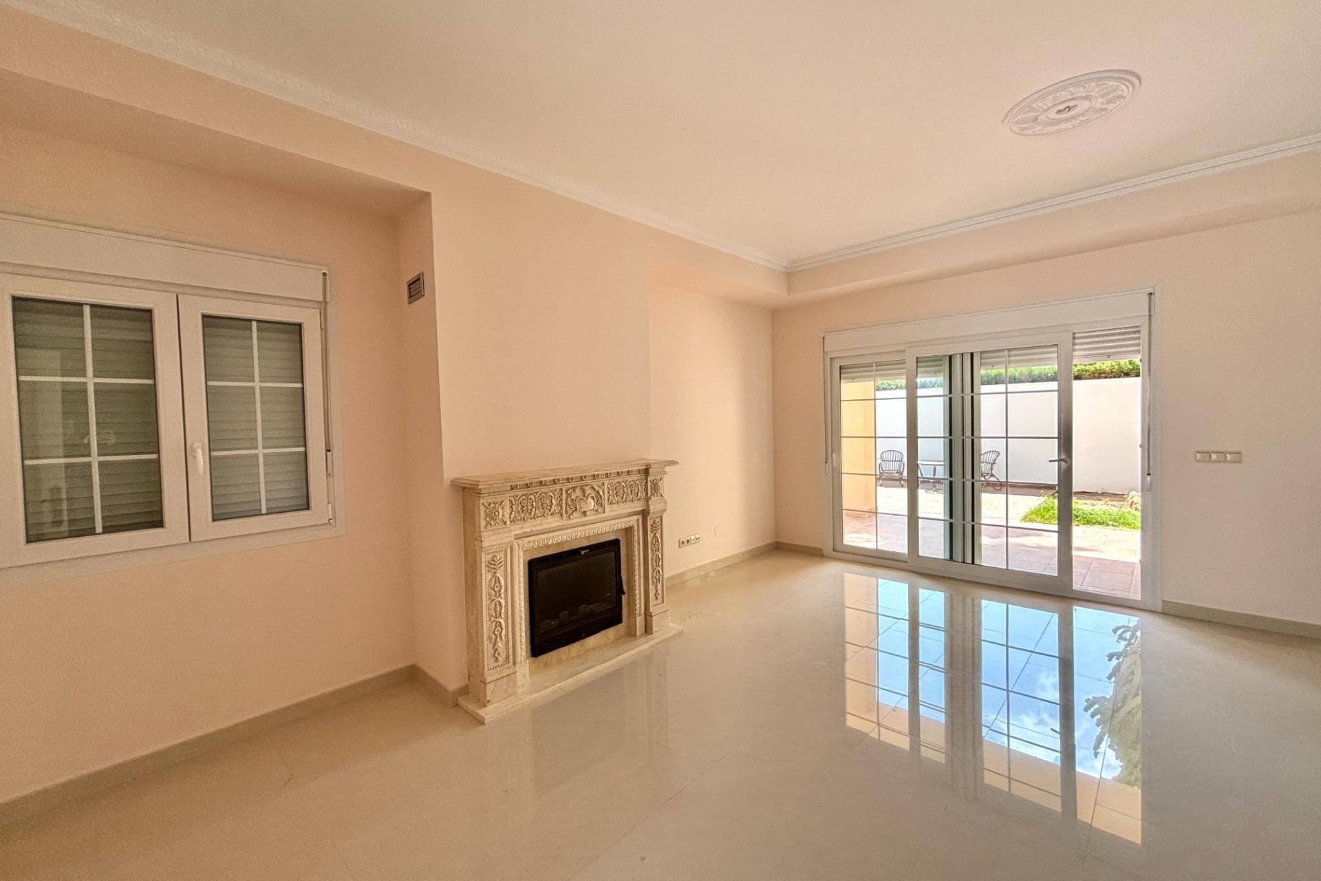 Revente - Villa -
Cabo Roig - Costa Blanca