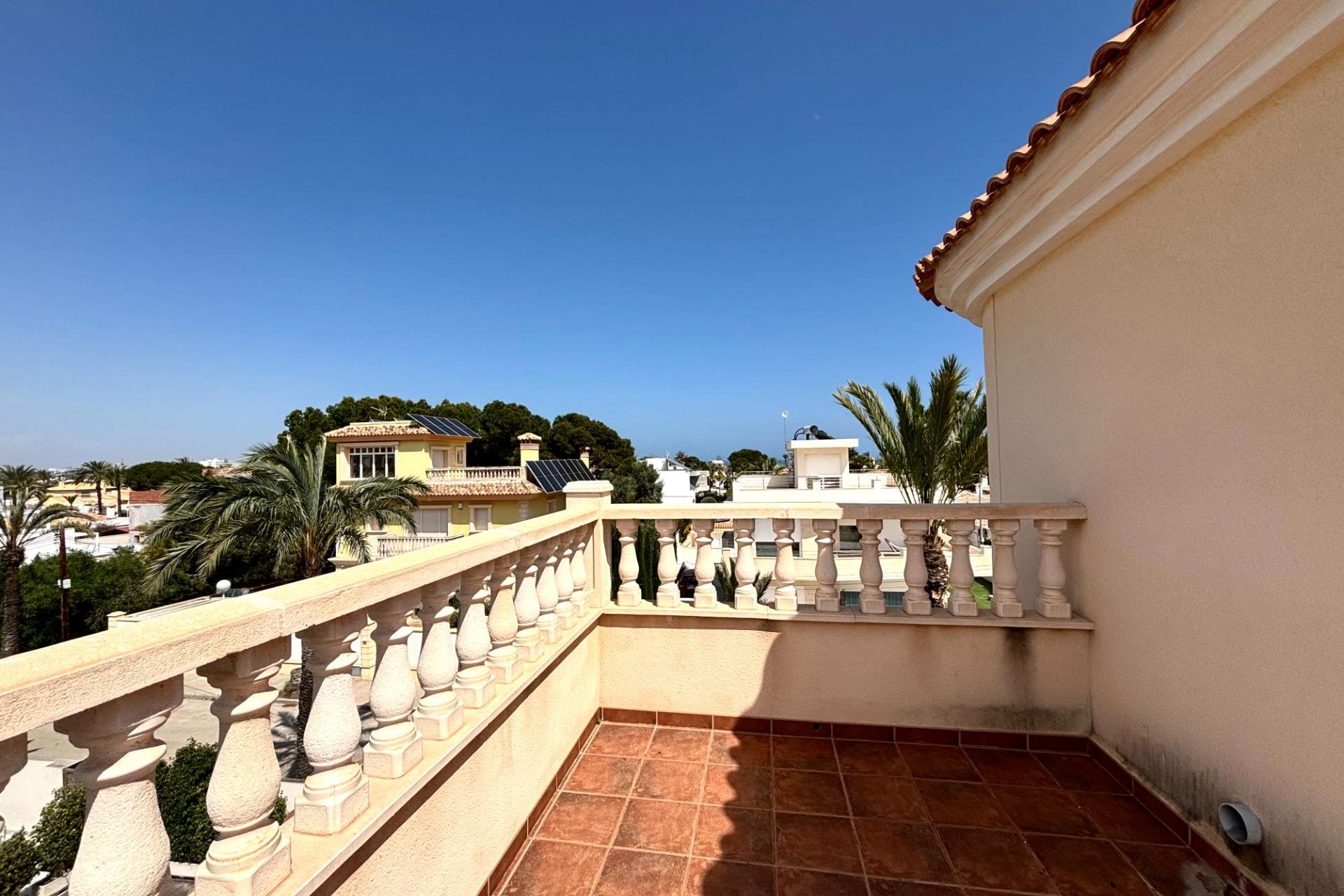 Revente - Villa -
Cabo Roig - Costa Blanca