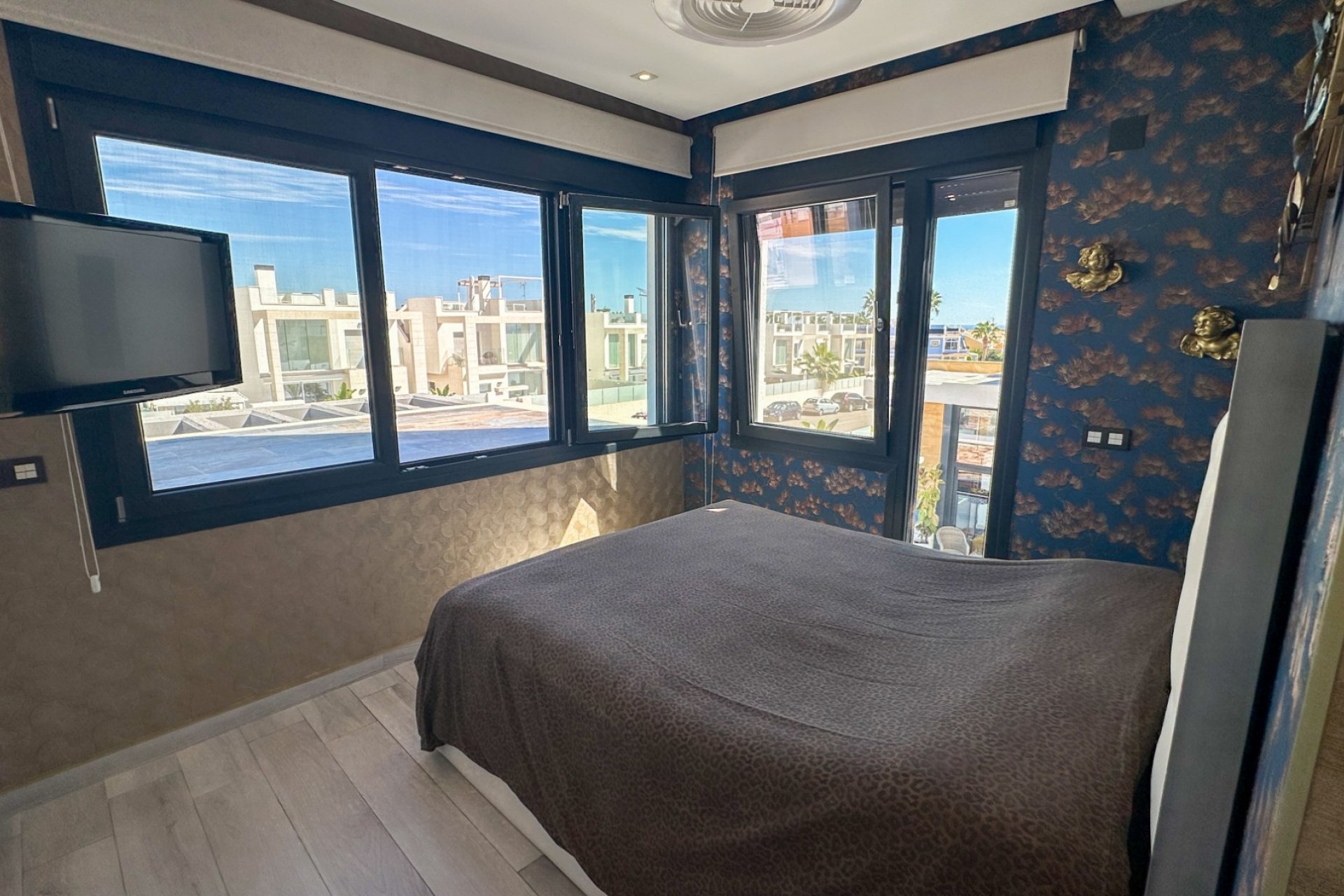 Revente - Villa -
Cabo Roig - Costa Blanca