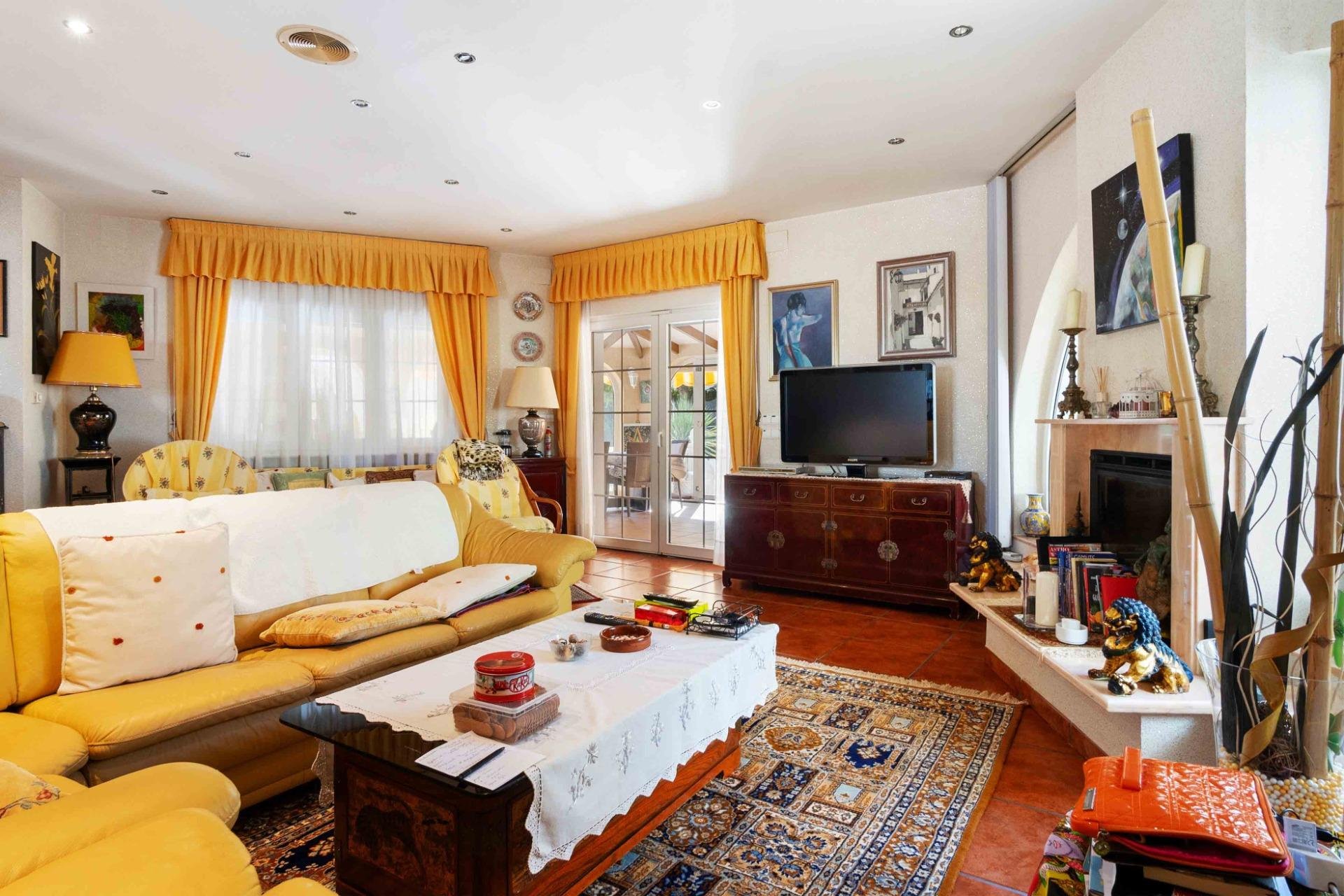 Revente - Villa -
Cabo Roig - Muy Cerca De La Playa