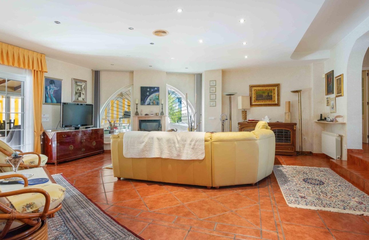 Revente - Villa -
Cabo Roig - Muy Cerca De La Playa