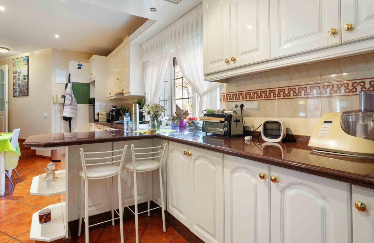 Revente - Villa -
Cabo Roig - Muy Cerca De La Playa