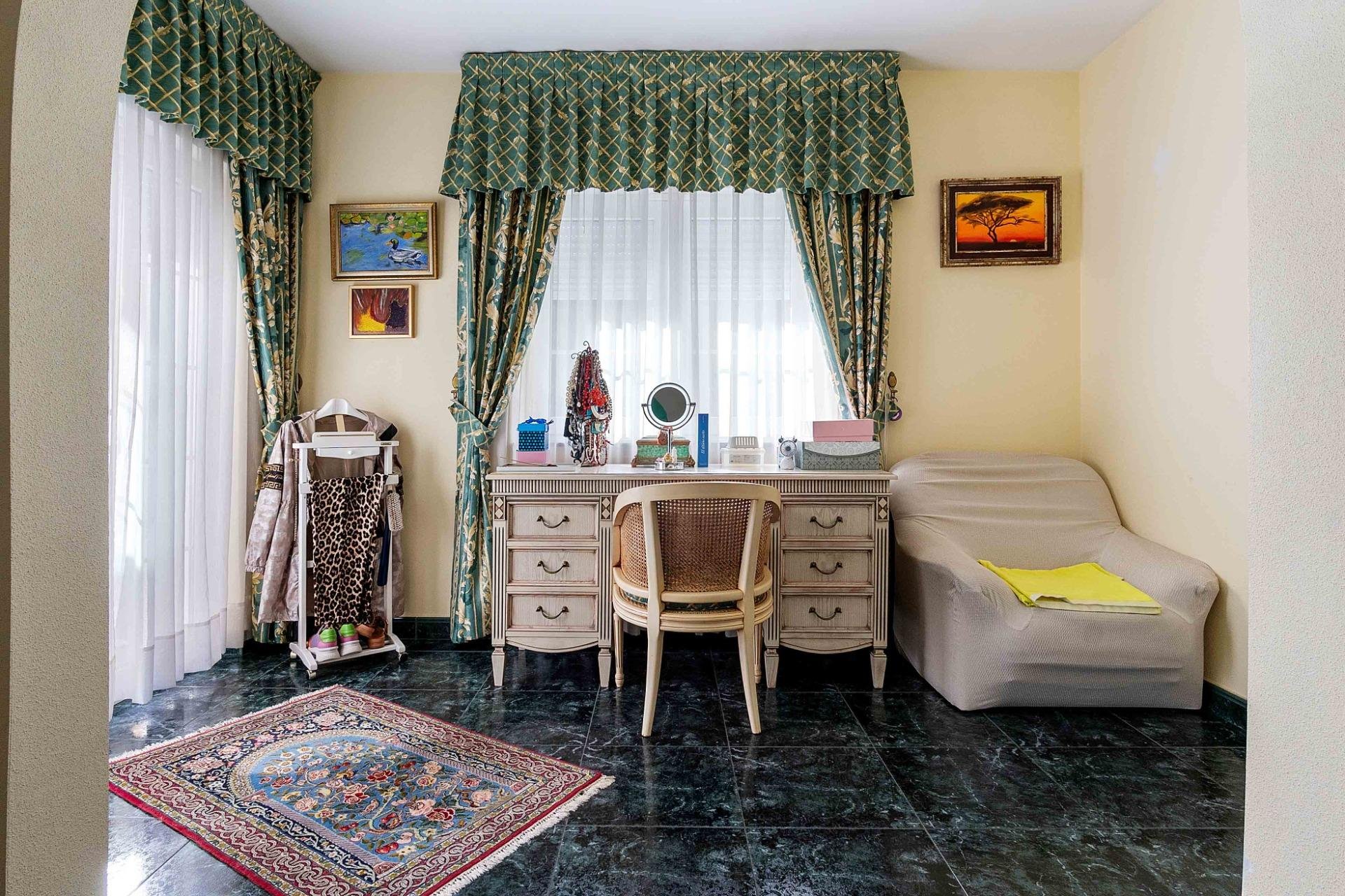 Revente - Villa -
Cabo Roig - Muy Cerca De La Playa