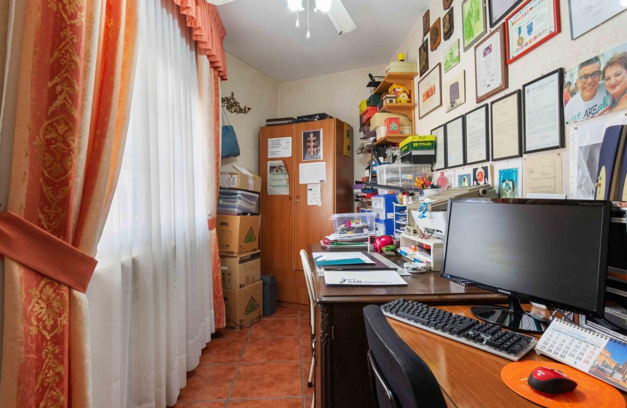 Revente - Villa -
Cabo Roig - Muy Cerca De La Playa