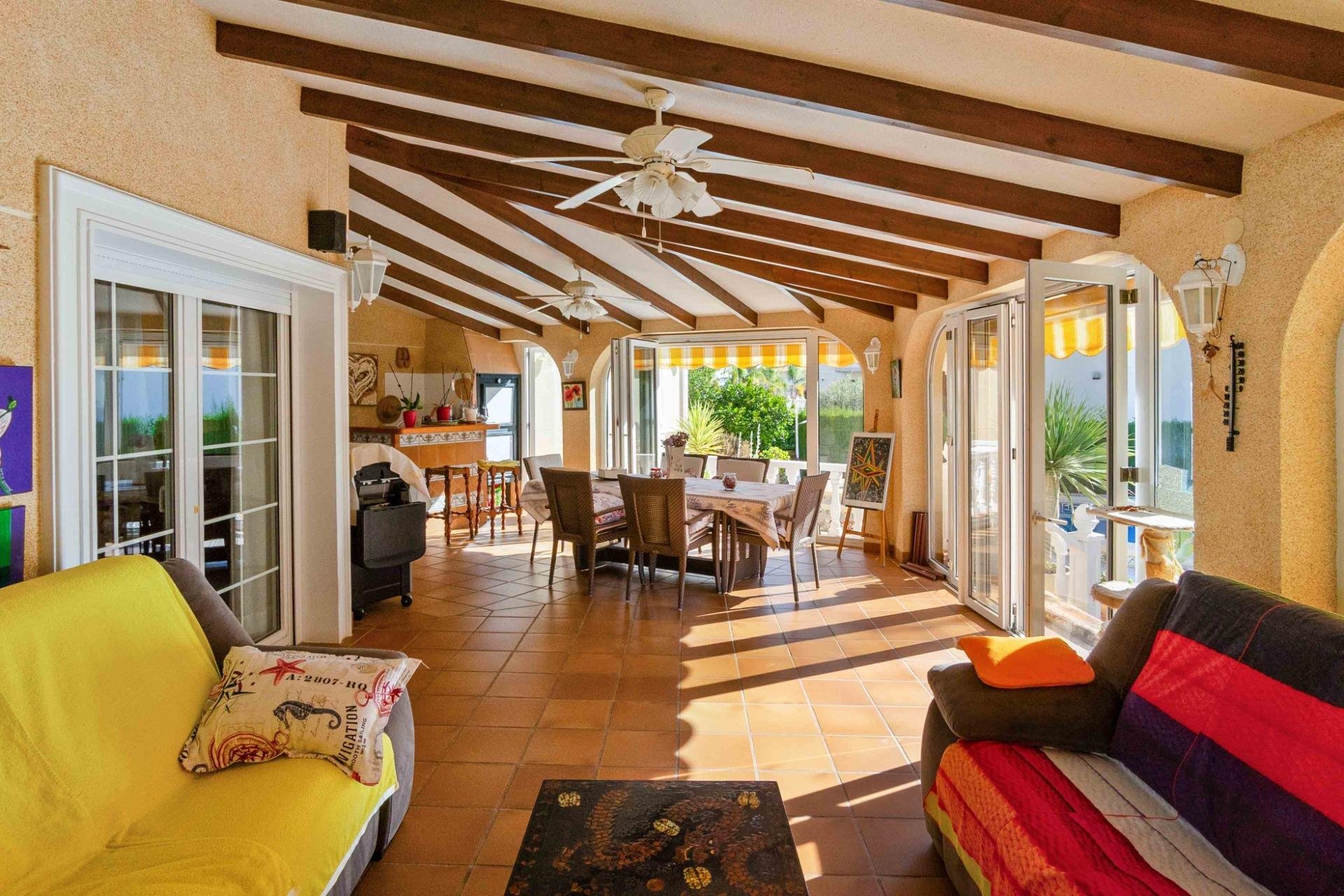 Revente - Villa -
Cabo Roig - Muy Cerca De La Playa