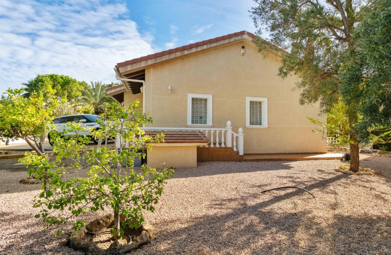 Revente - Villa -
Cabo Roig - Muy Cerca De La Playa
