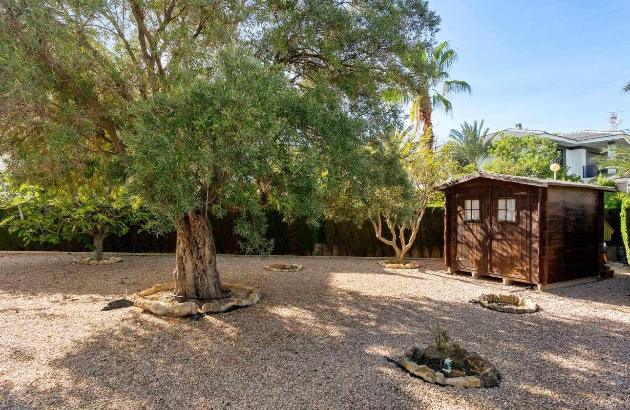 Revente - Villa -
Cabo Roig - Muy Cerca De La Playa
