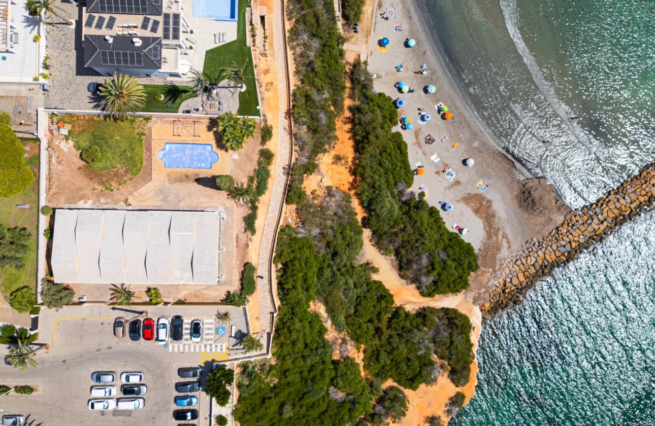 Revente - Villa -
Cabo Roig