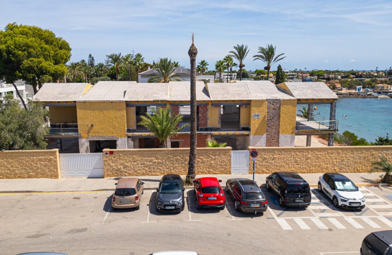 Revente - Villa -
Cabo Roig