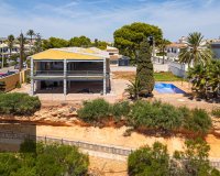 Revente - Villa -
Cabo Roig