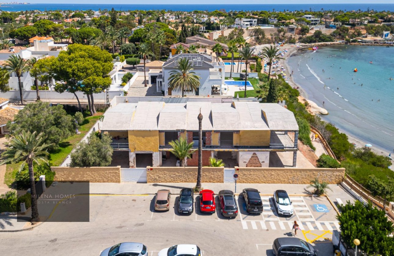 Revente - Villa -
Cabo Roig