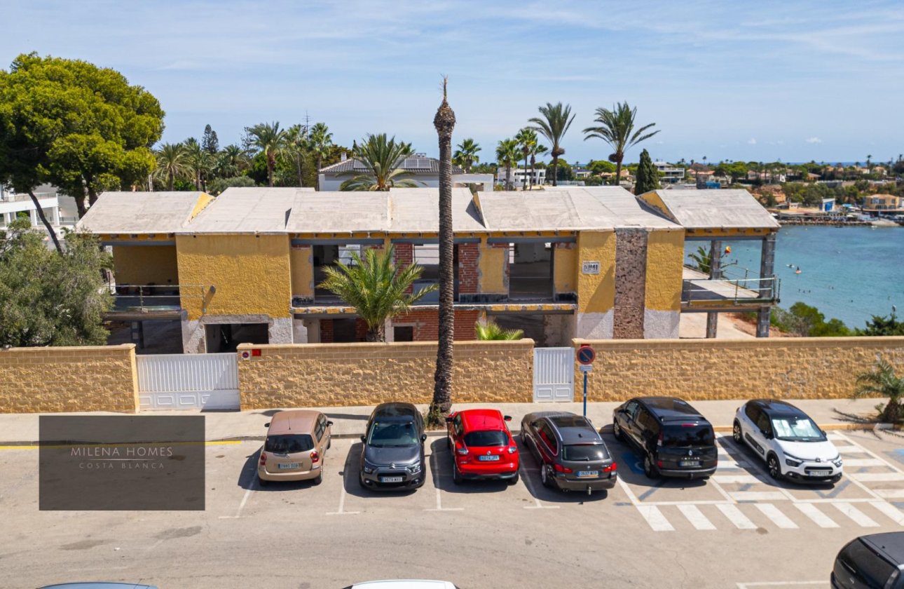 Revente - Villa -
Cabo Roig