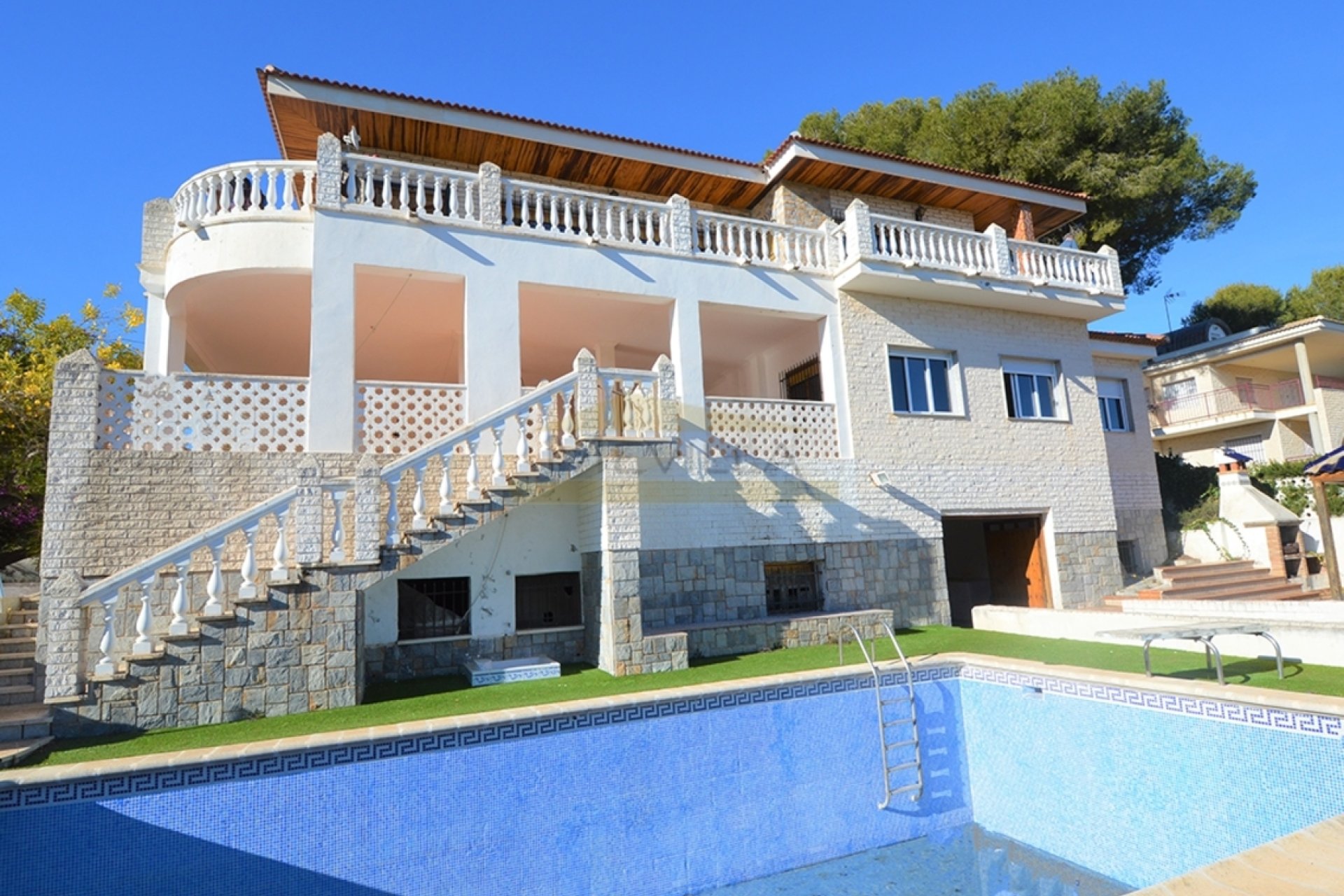 Revente - Villa -
Campoamor - Costa Blanca