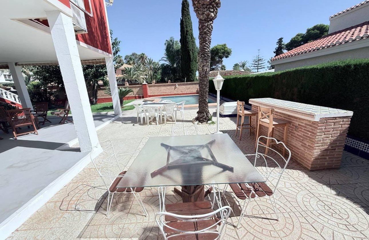 Revente - Villa -
Campoamor