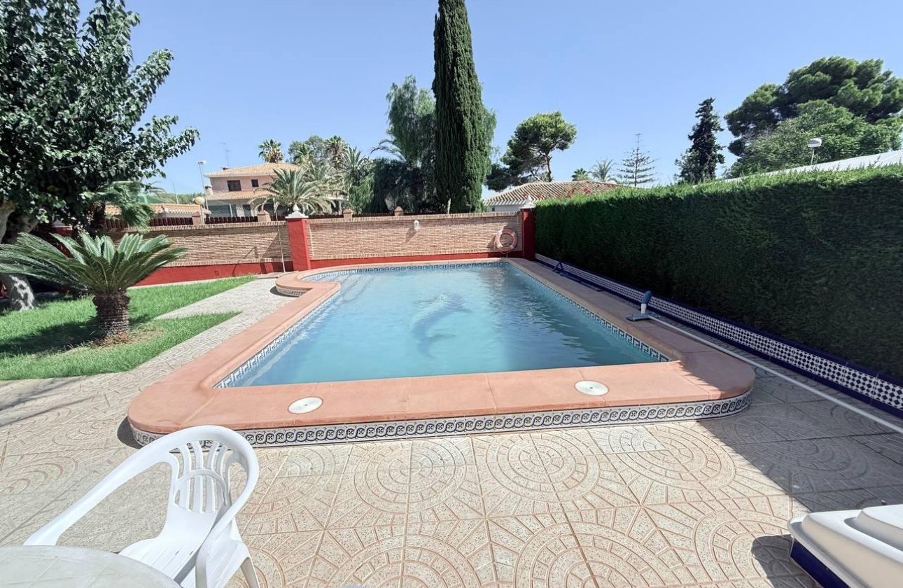 Revente - Villa -
Campoamor