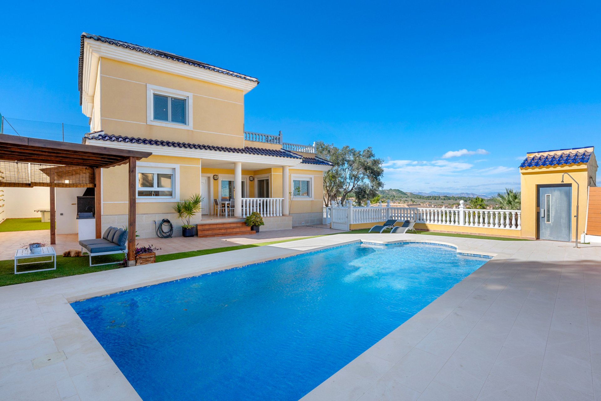 Revente - Villa -
Ciudad De Las Comunicaciones - Costa Blanca