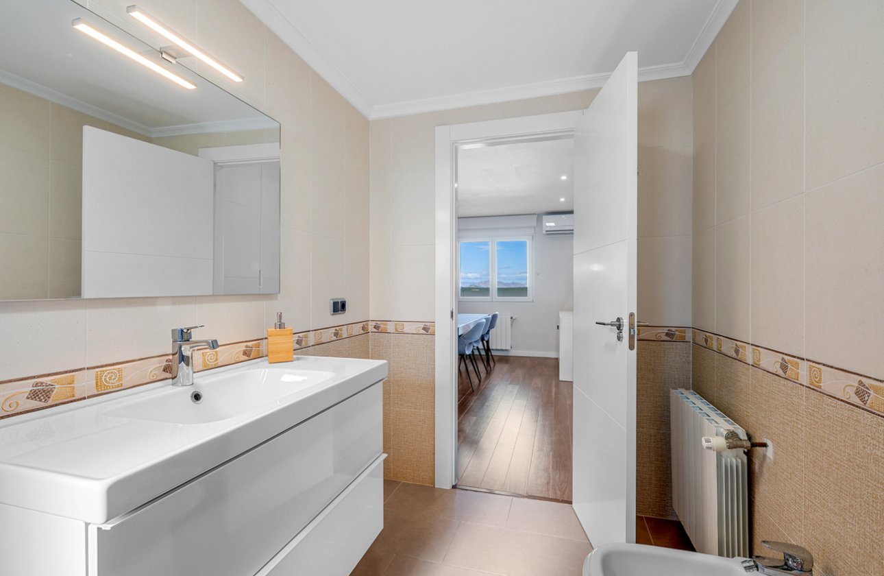 Revente - Villa -
Ciudad De Las Comunicaciones - Costa Blanca